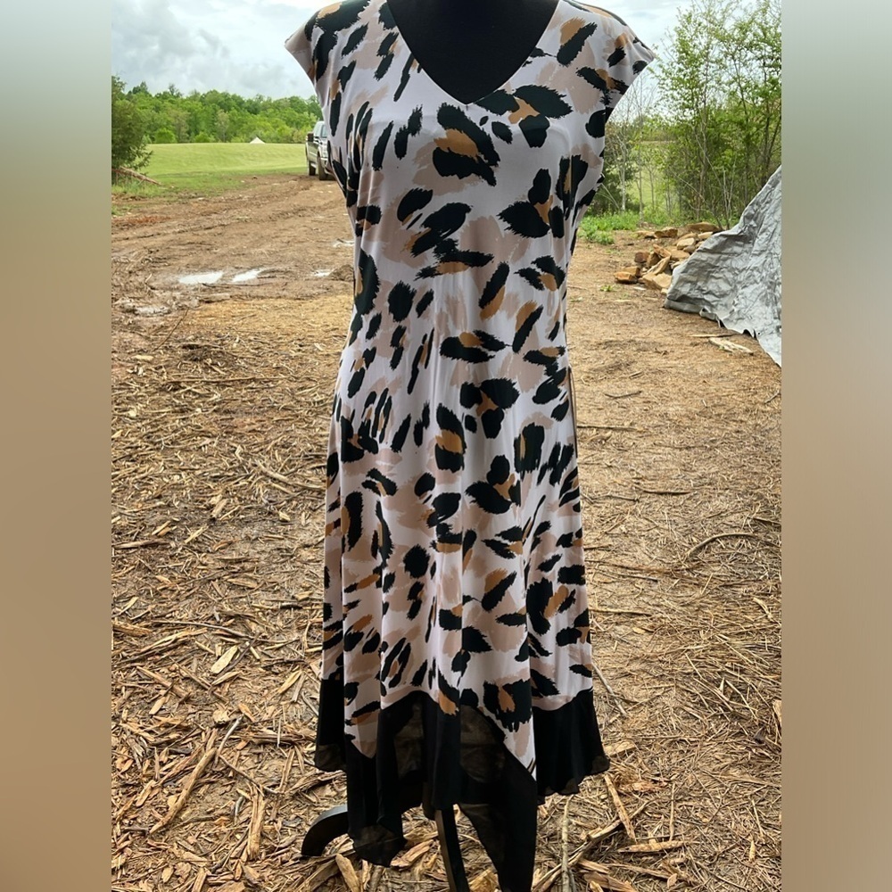 Luxology dress. Size 8 Animal print.